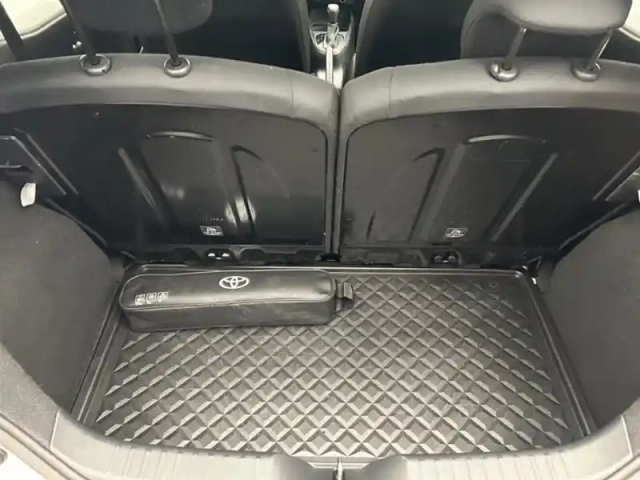 Toyota Aygo 1.0 s-cvt 72 dynamic — photo 10