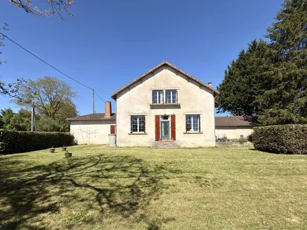 Spacieuse maison de 5 chambres dans un environnement paisible