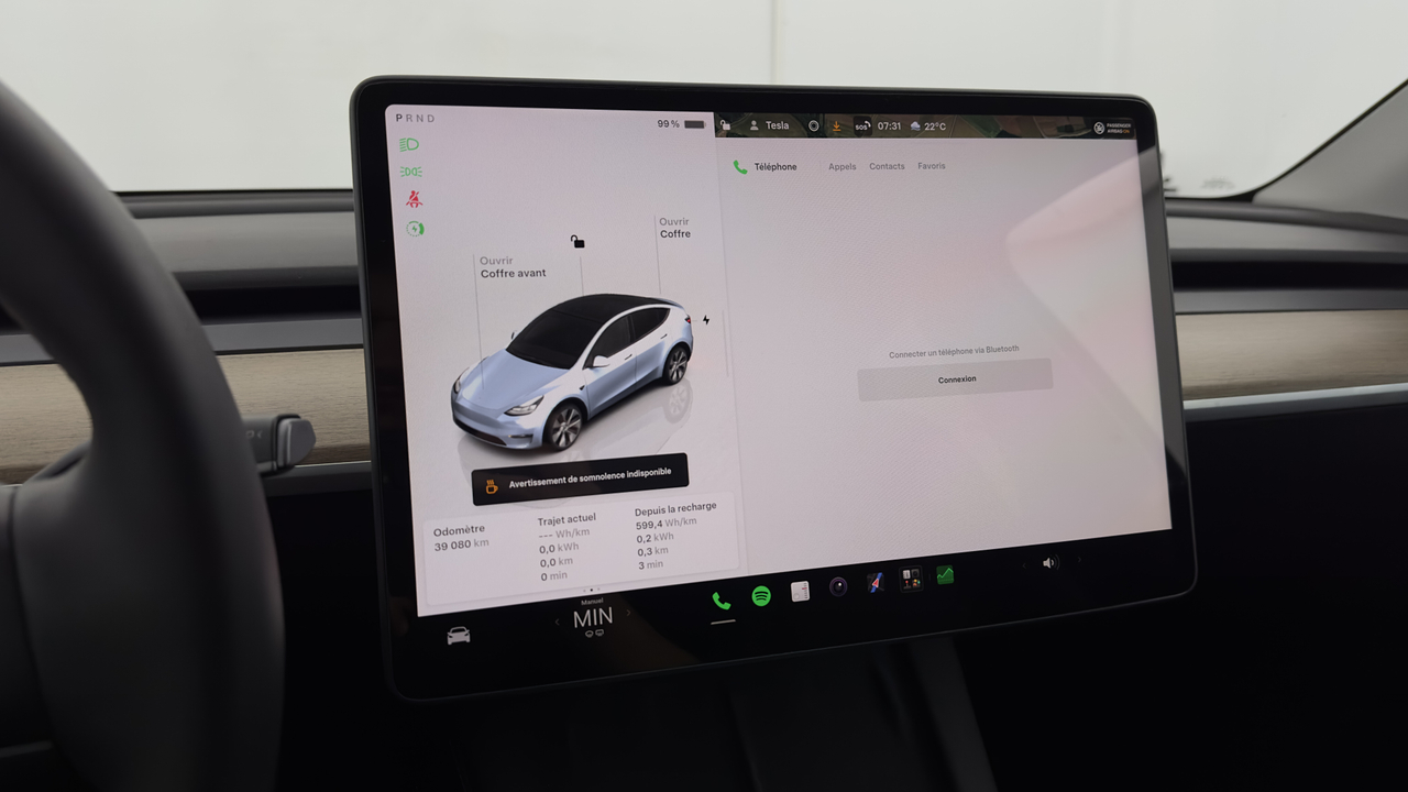 Tesla MODEL Y Long Range RWD — photo 22