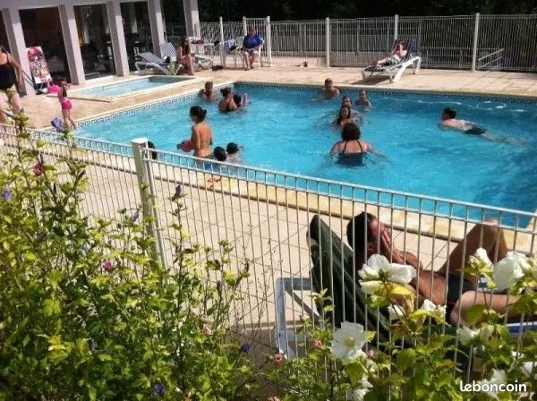 T3 residence saskia piscine jardin parking