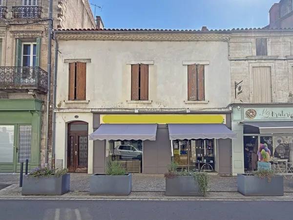 Opportunité d'Investissement Idéale au centre de Ribérac