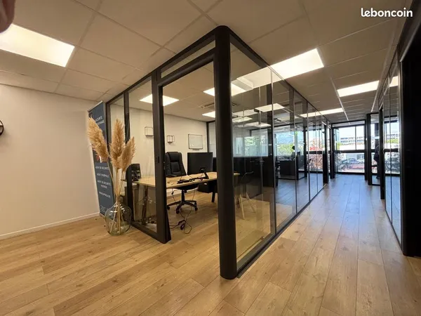 Bureaux 140 m² Cannes la Bocca