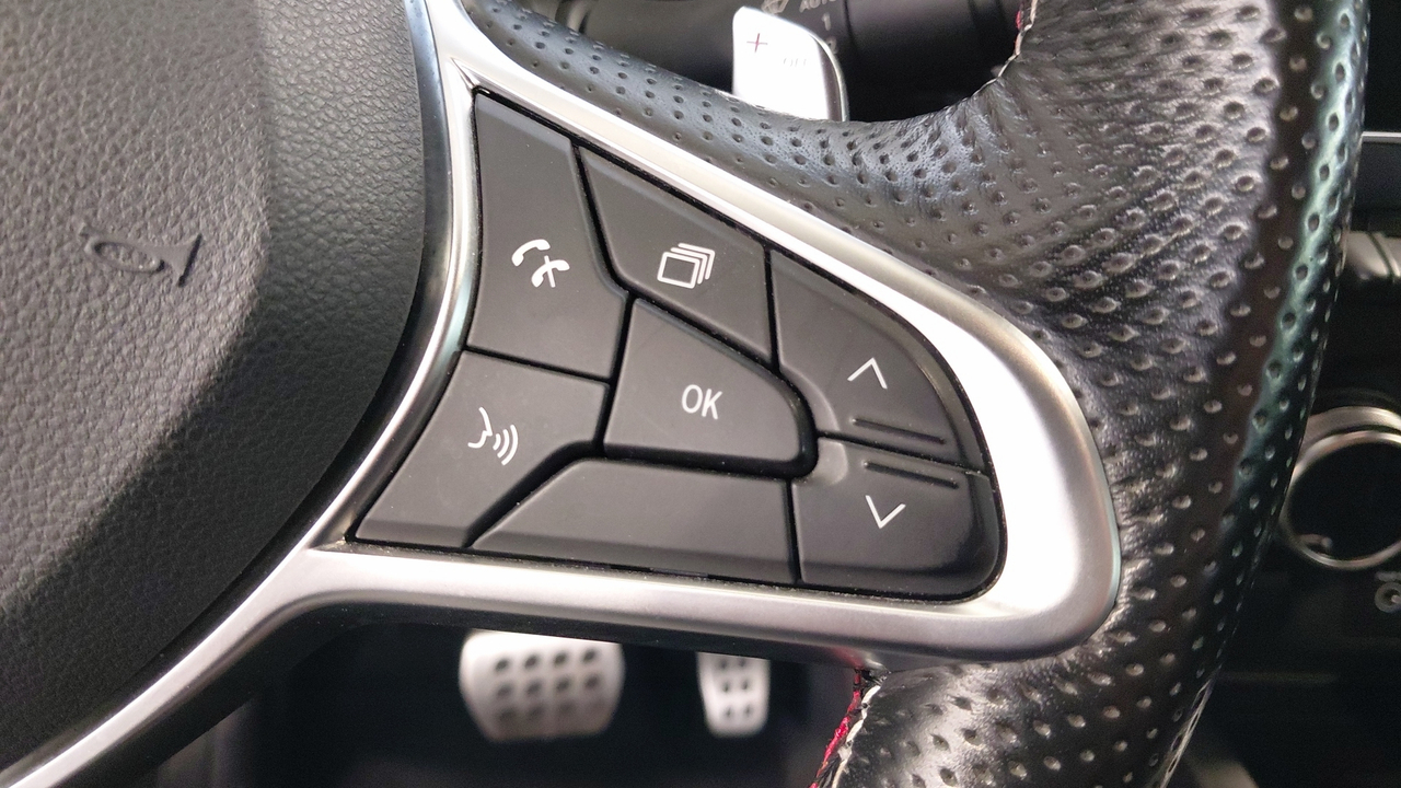 Renault Arkana mild hybrid 160 EDC FAP - 22 — photo 17