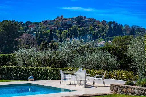 Villa 7 pièces 350 m²