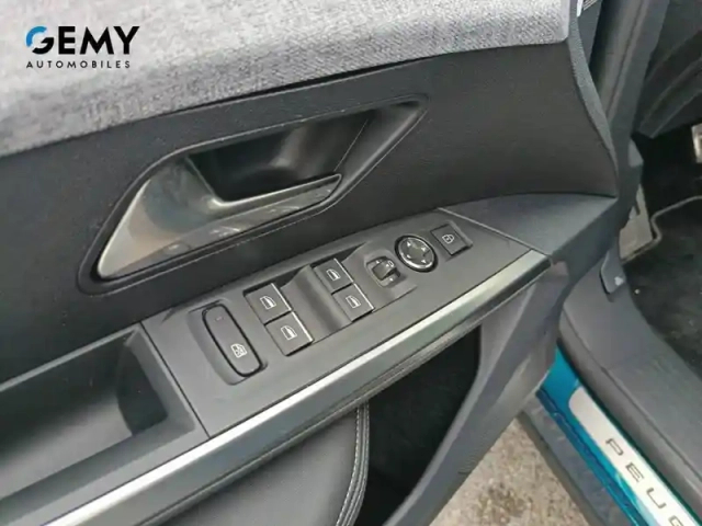 Peugeot 3008 hybrid 136 e-dcs6 — photo 14