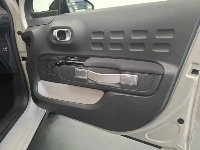 Citroën C3 puretech 110 s&amp;s bvm6 — photo 20