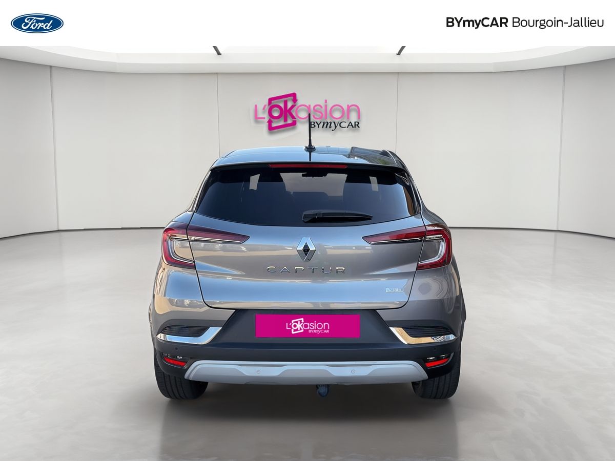 Renault Captur E-Tech Plug-in 160 — photo 4