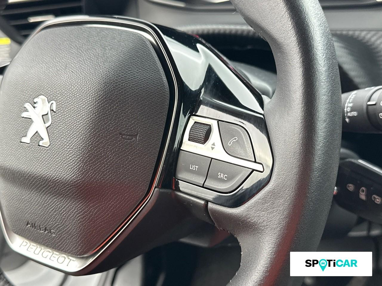 Peugeot 208 1.2 puretech 100ch s&s allure — photo 18