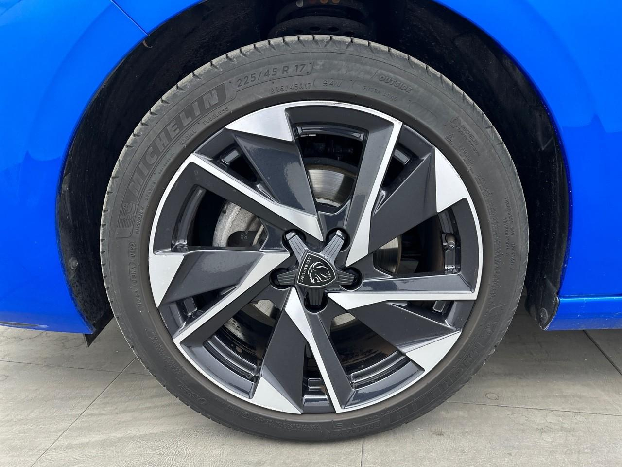 Peugeot 308 puretech 130ch s&s bvm6 allure pack — photo 14