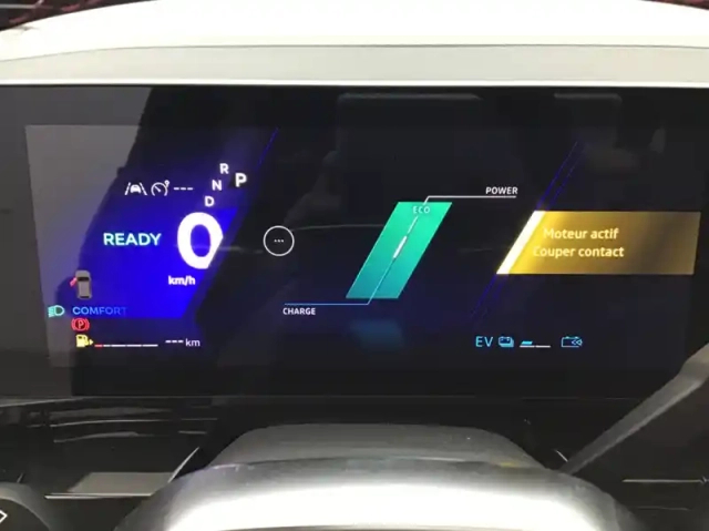 Renault Austral nouveau full hybrid e-tech 200 ch esprit alpine — photo 14