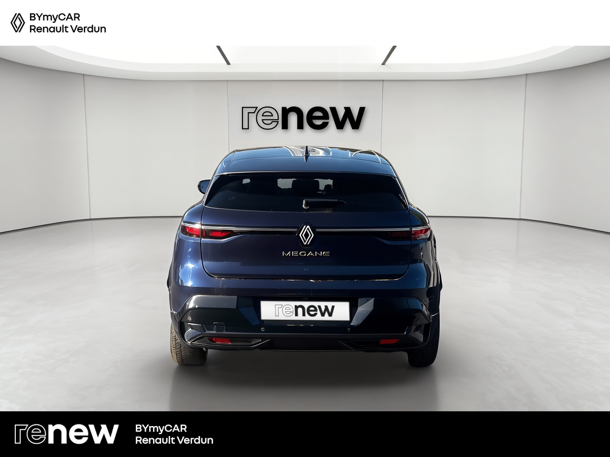 Renault Megane E-Tech EV60 220 ch optimum charge — photo 4