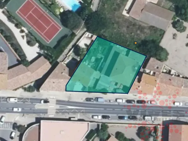 Immeuble mixte 525 m²
