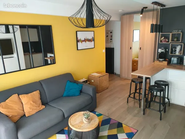 T1bis, chambre séparée, clim, parking, terrasse