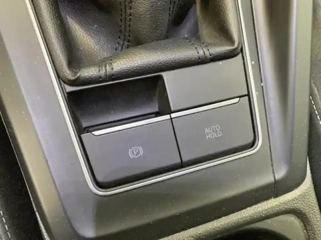 Volkswagen Golf 1.5 tsi act opf 130ch life 1st — photo 15