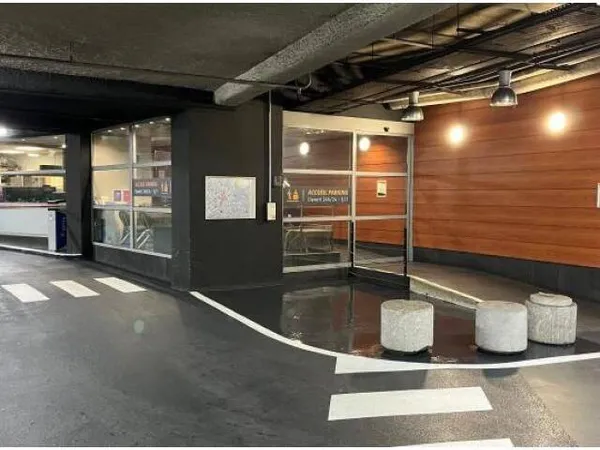 Parking 13 m²
