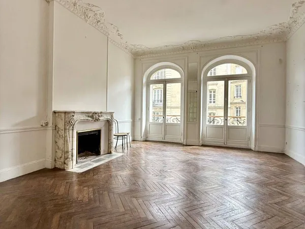 Appartement 6 pièces 135 m²