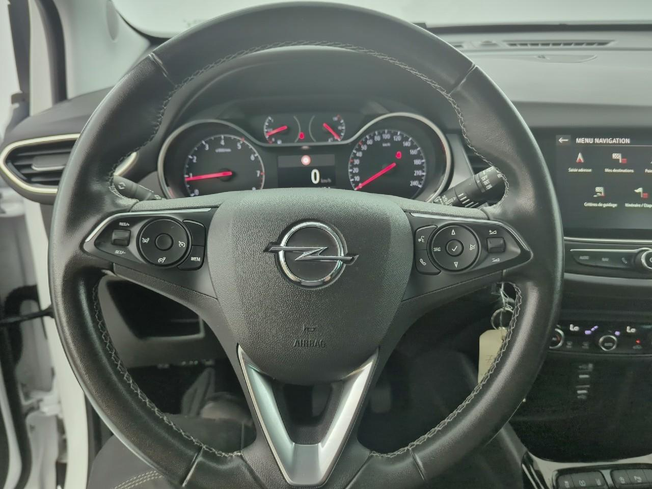 Opel Crossland 1.2 turbo 110 ch bvm6 elegance — photo 21