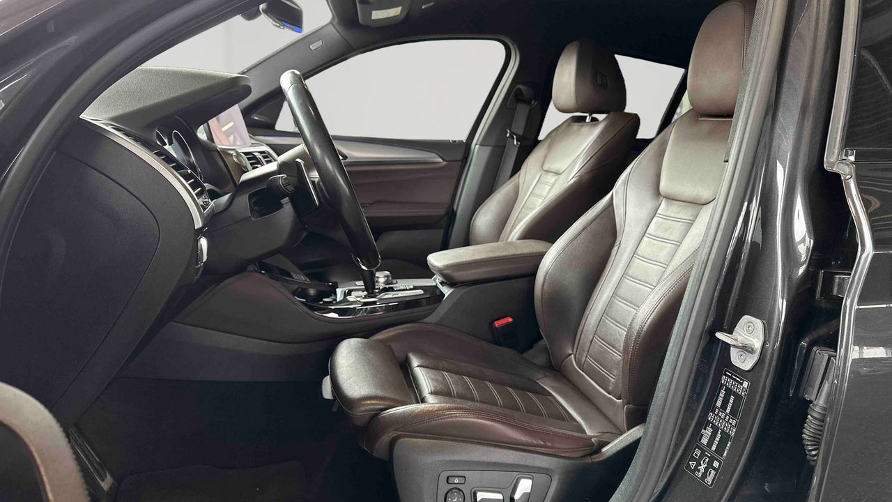 BMW X4 xDrive20d 190ch BVA8 — photo 11