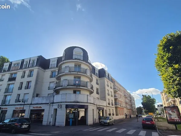 Vente appartement 2 pièces 53m² Corbeil-Essonnes (91100) 146.900