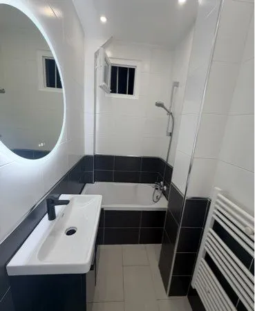 Jolie studio meublé cadre calme rare sur le secteur