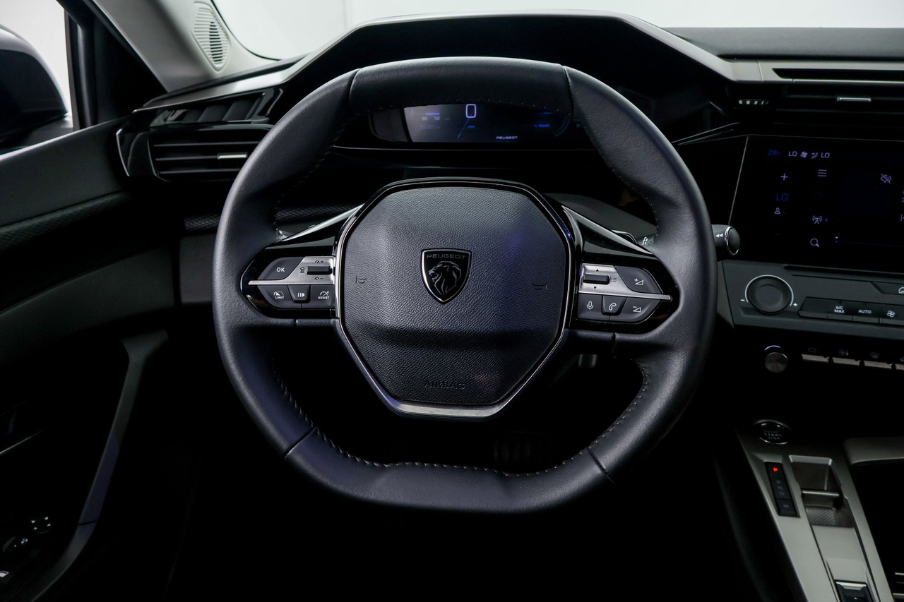 Peugeot 308 SW — photo 17
