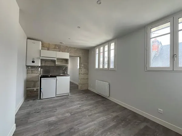 Appartement 2 pièces à louer au 2ème étage à Châtellerault, centre-ville