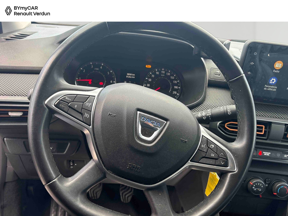 Dacia Sandero ECO-G 100 - 22 — photo 10