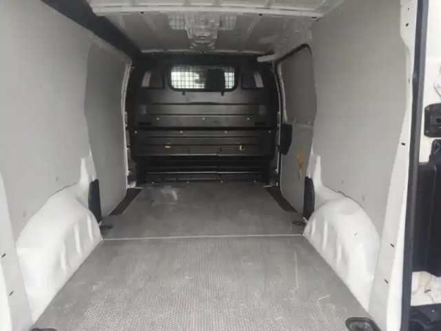 Toyota Proace medium 120 d-4d business 2.0 122 ch bm 6 vitesses — photo 27