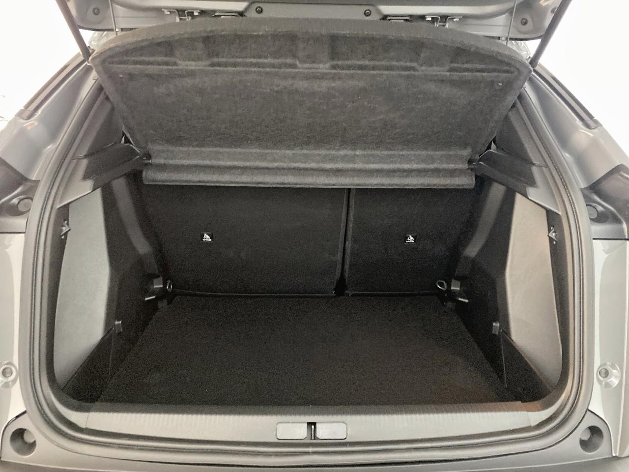 Peugeot 2008 hybrid 145 ch e-dcs6 allure — photo 6