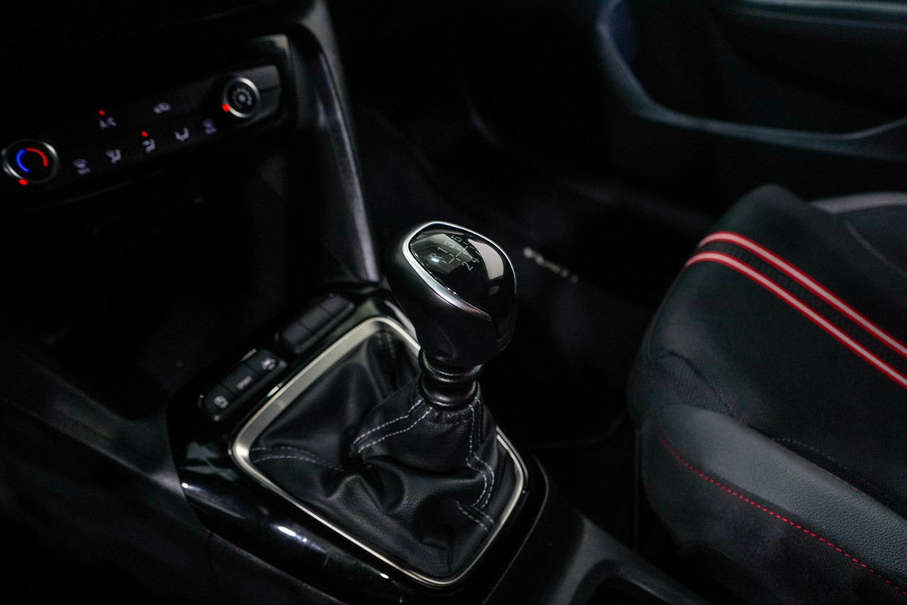 Opel Corsa — photo 23
