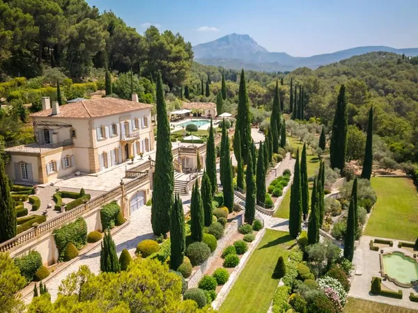 Villa 13 pièces 600 m²