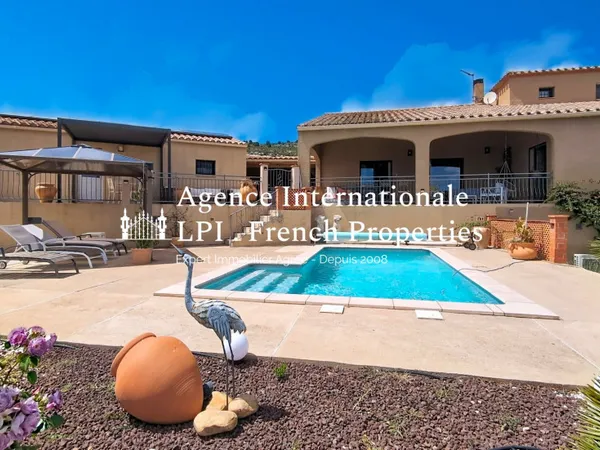 Propriété 6 pièces 151 m²