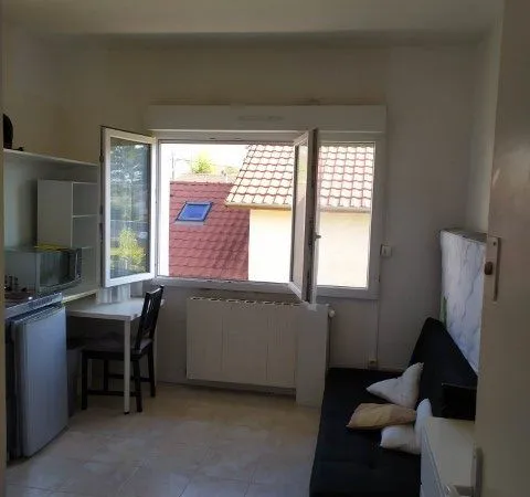 Studio meublé de 13m² sur le campus pour 338 toutes charges incluses