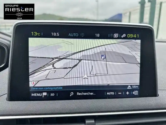 Peugeot 3008 hybrid 225 e-eat8 — photo 27
