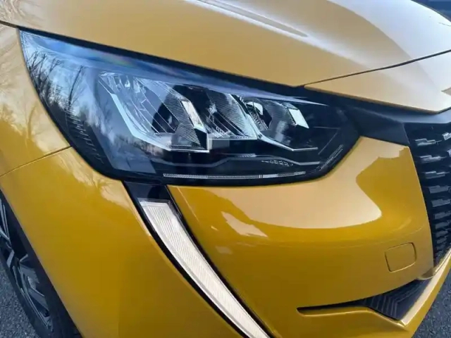 Peugeot 208 puretech 100 s&amp;s bvm6 — photo 16