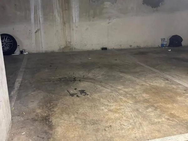 Parking 12 m²