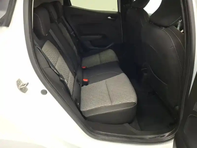 Renault Clio blue dci 100 — photo 21