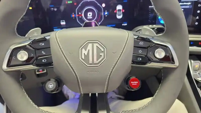Mg Cyberster 77kwh - 250 kw 2wd — photo 52