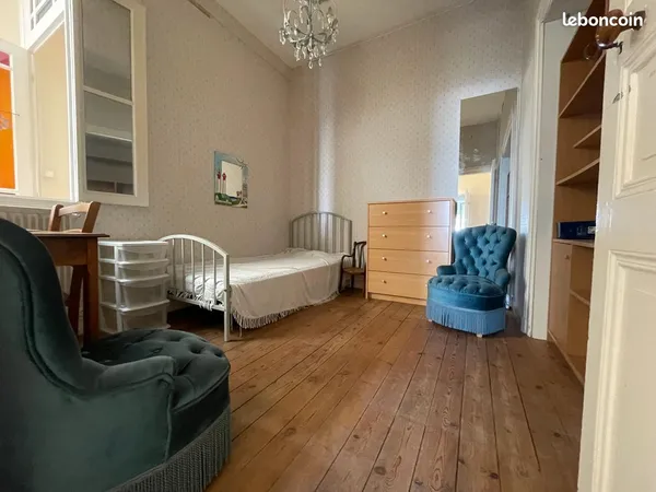 Chambre meublée 9m2 dans colocation de 4 personnes