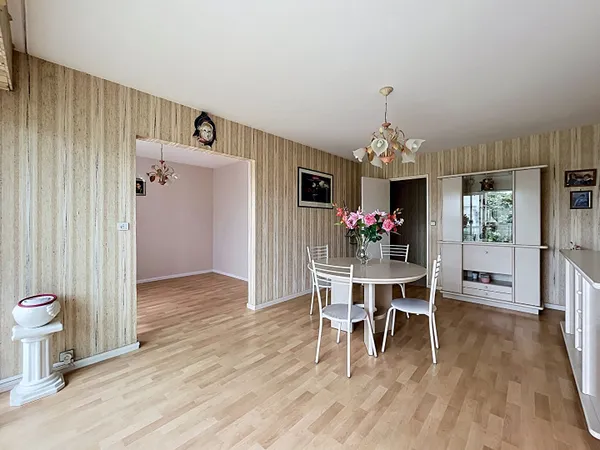 Appartement Saint Herblain : Quartier La Bernardière ? traversant ? 3 chambres + potentiel 4e ? logg