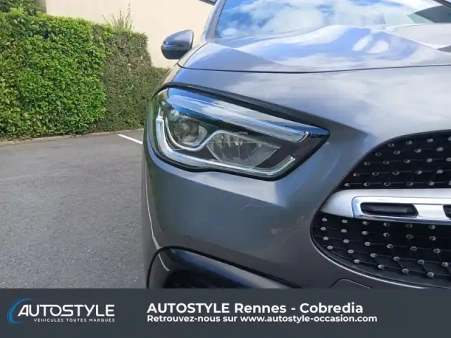 Mercedes Gla 200 163ch amg line 7g-dct — photo 11