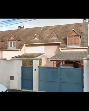 Maison 100m2 avec dépendance 500m RER B