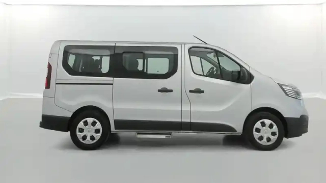Renault Trafic l1 dci 150 energy s&amp;s — photo 15
