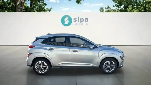 Hyundai Kona electrique 64 kwh - 204 ch — photo 10