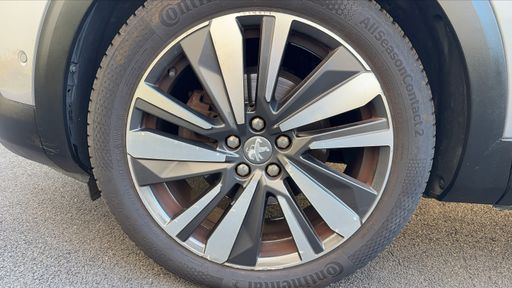 Peugeot 3008 1.2 PureTech 130 EAT8 - Allure – 2017 – 150212 km – Essence – Boîte Automatique — photo 10