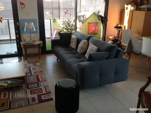 Appartement T5 115 m2 climatisé avec stationnements et terrasse hypercentre de Valence