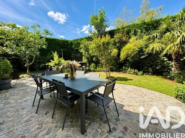 Maison 7 pièces 165 m²
