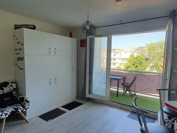 A vendre studio port olonna