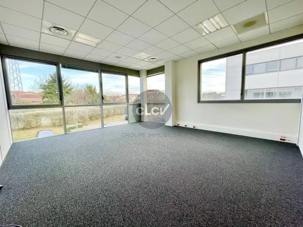 Bureau 309 m²