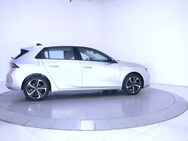 Opel Astra 1.2 turbo 110 ch bvm6 — photo 55